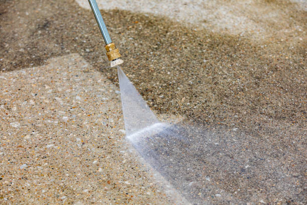 Best Parking Lot and Garage Cleaning  in Liberty Triangle, FL
